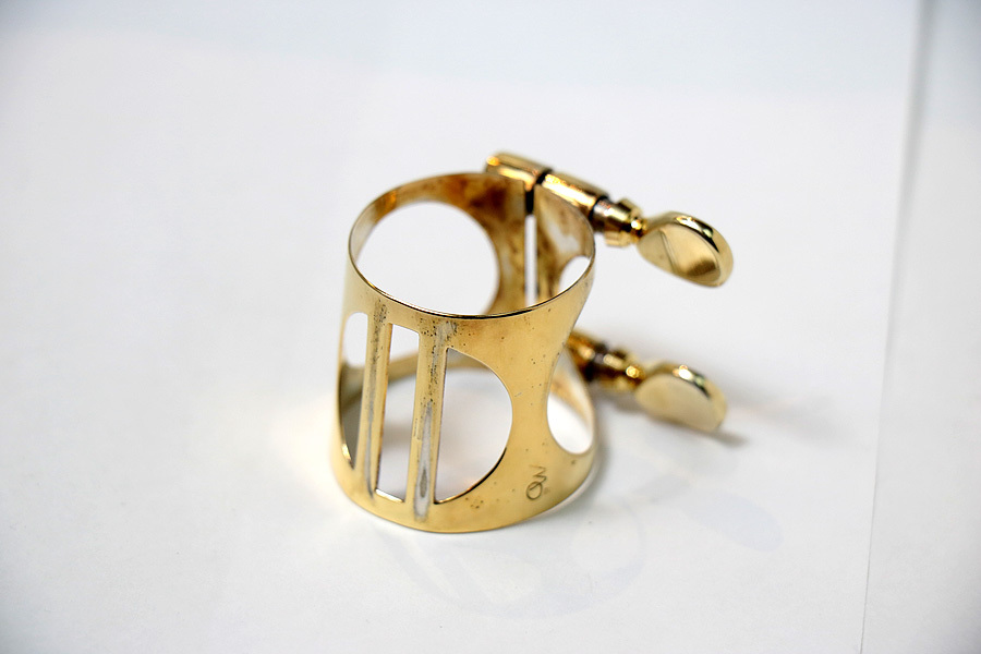 Momo モモ AS N GP アルトサックス用リガチャー 【名古屋栄店】（中古