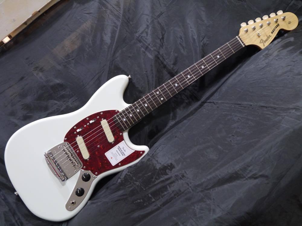 Fender Made in Japan Traditional II 60s Mustang Rosewood