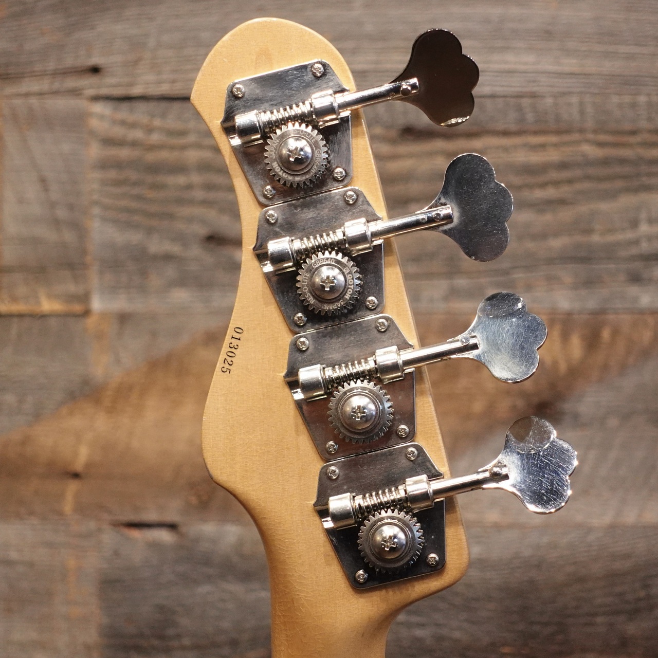 Red House General P/4 Medium Aged Olympic White（新品）【楽器検索