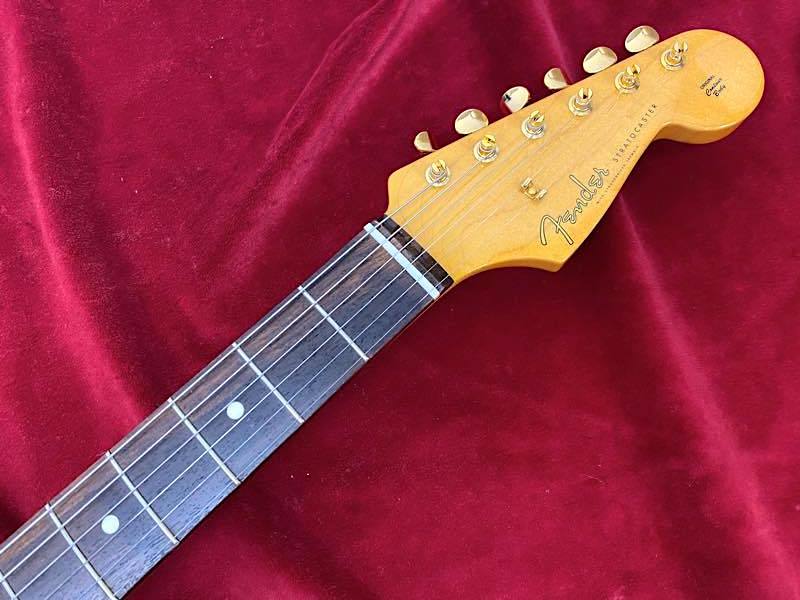Fender Japan Exclusive Classic 60s Stratocaster Gold Hardware 
