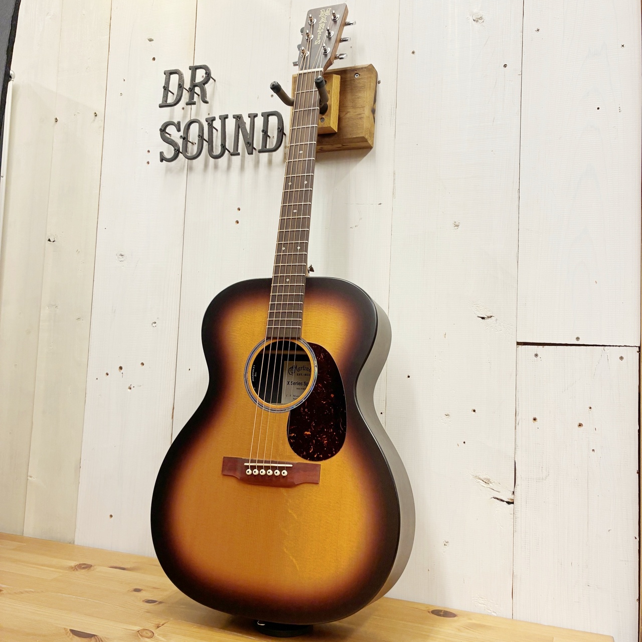 Martin 000-X2E Brazilian Burst Special #3095896 【エレアコ】【Dr