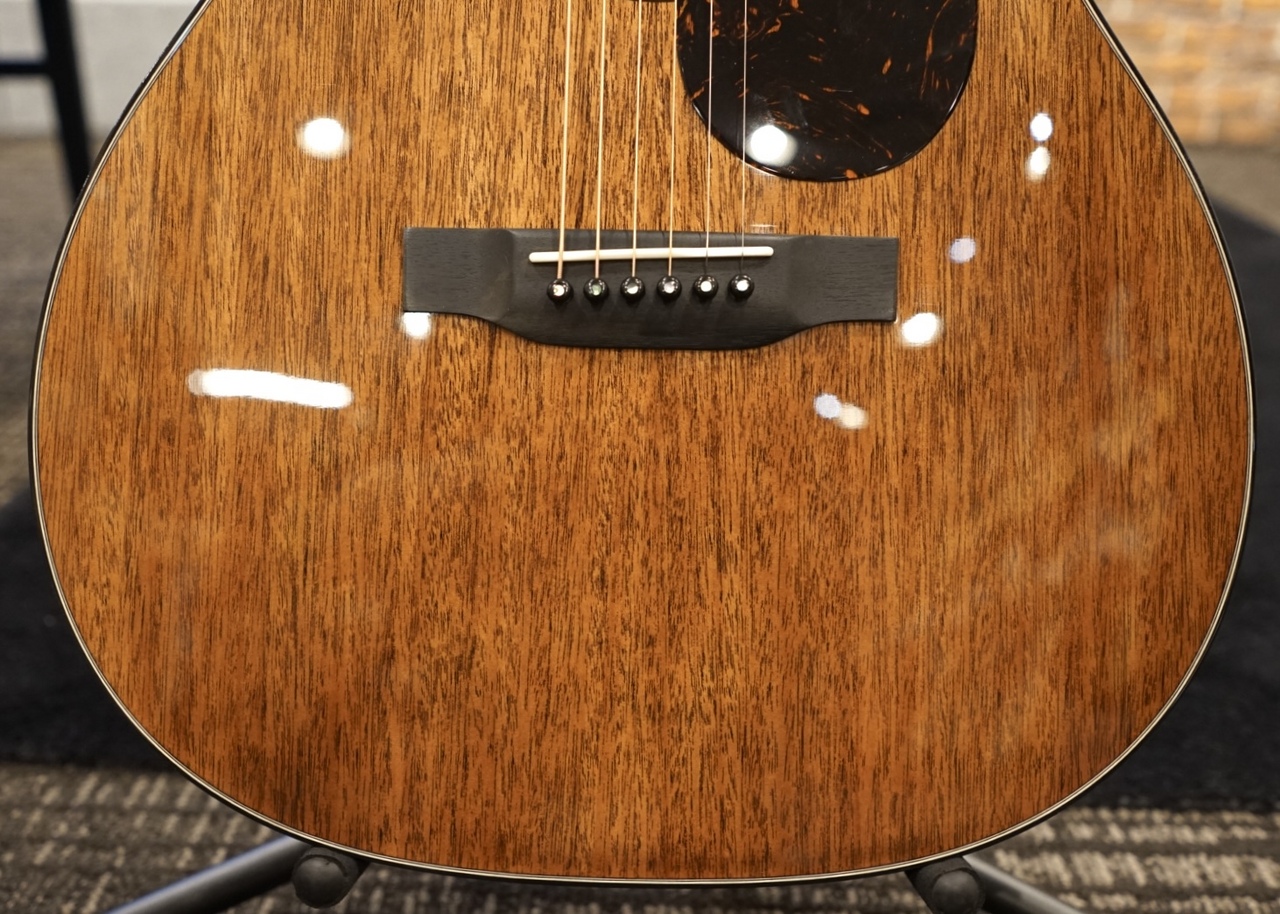 Martin 【3月セール】【個体演奏動画あり】CTM OMC-18 S/N 2966606