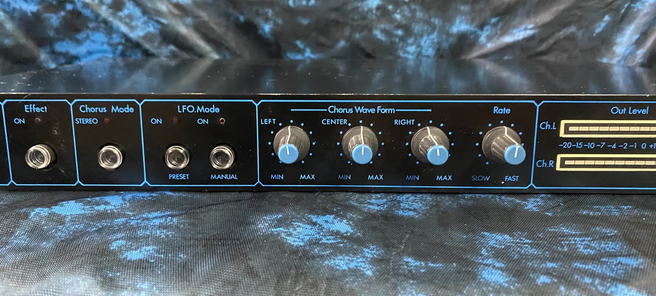 【希少】SONG BIRD TSC-1380S 送料込み！ SongBird TSC 1380S TRI STEREO CHORUS SPLITTER（中古）【楽器