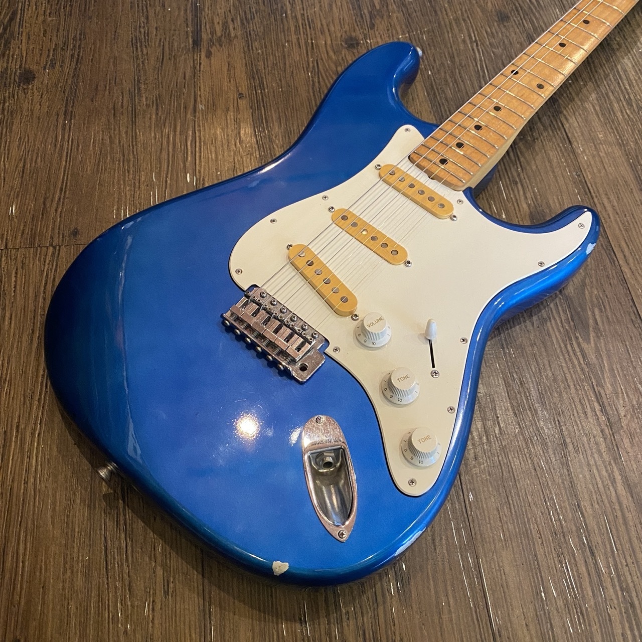 エレキギター  FOUNDER　ストラトタイプ Founder / Stratocaster Type - KALEIDO GUITAR ギター・ベース