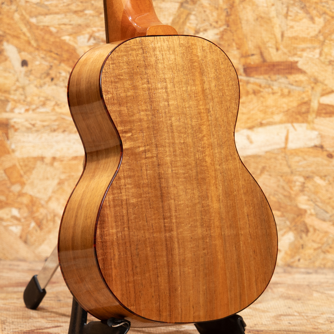 URABE UKULELE(占部) M-46 Hawaiian Koa Medium（新品）【楽器検索デジマート】