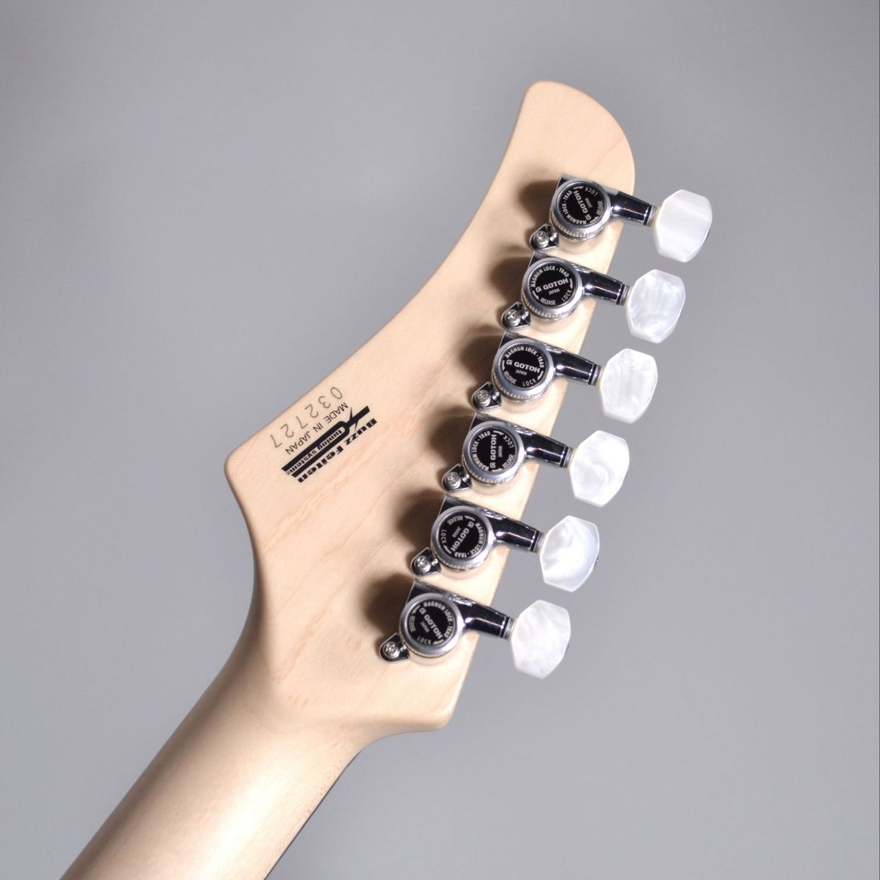 T's Guitars DST-Classic22 5A Flame Maple/Mahogany Pickguard【現物
