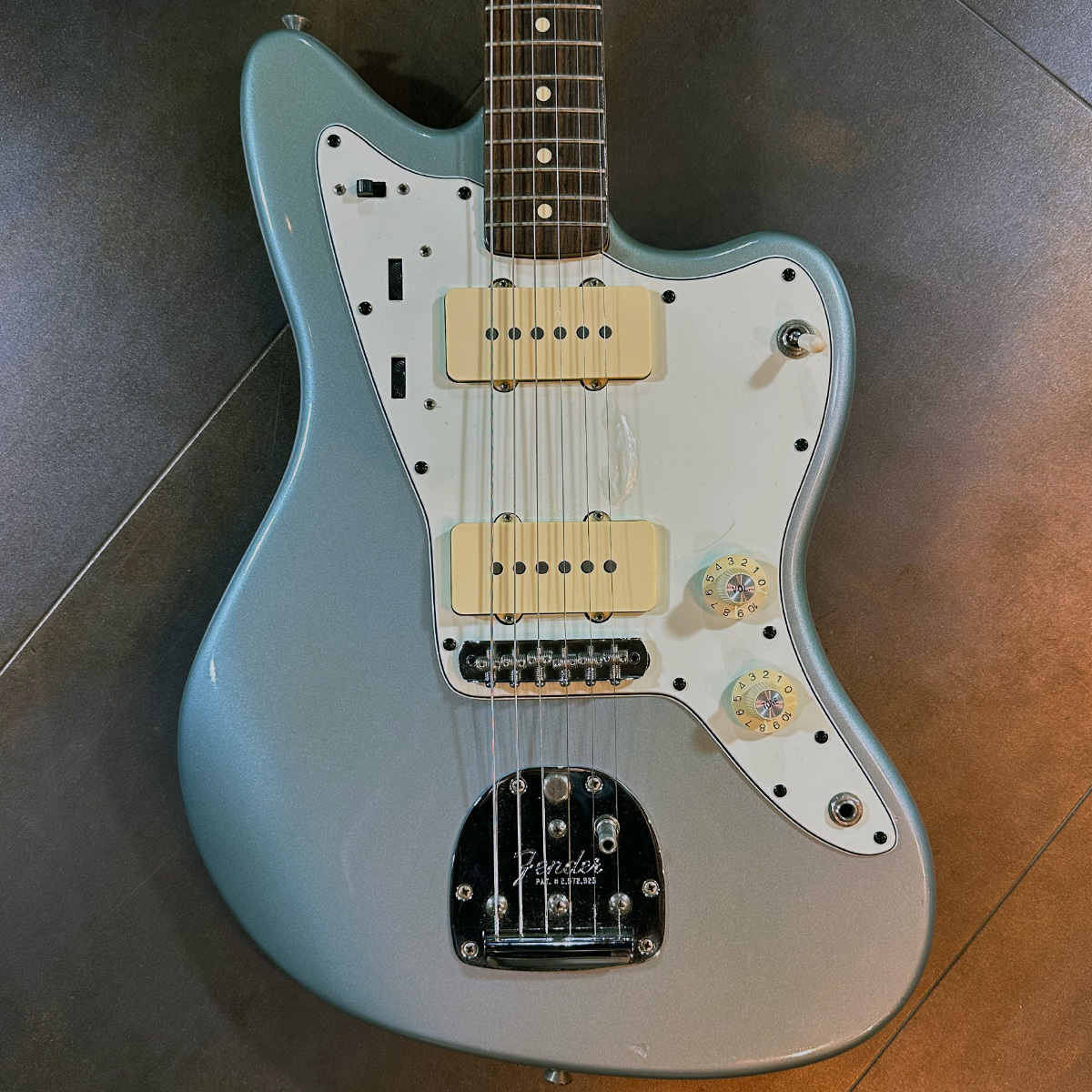 Fender American Vintage 62 Jazzmaster MH Ice Blue Metallic（中古 