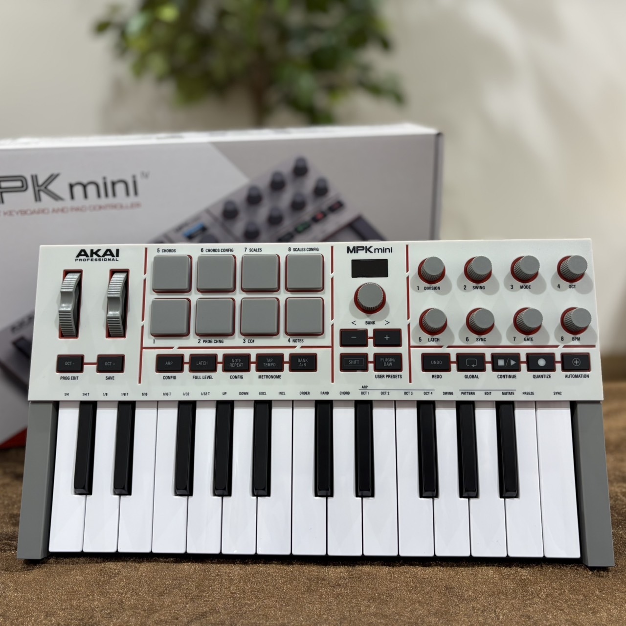 AKAI 《新製品 / 迅速発送！》MPK Mini IV Grey MIDIキーボード
