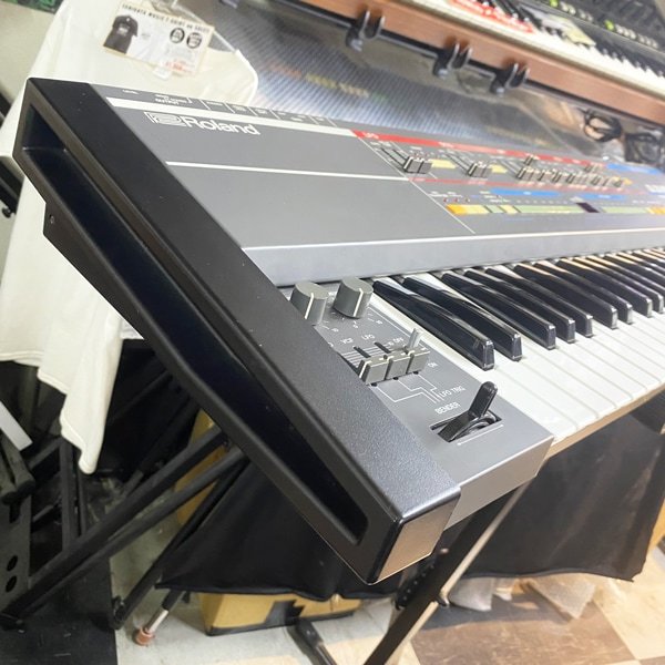 Roland JUNO-106（ビンテージ）【楽器検索デジマート】