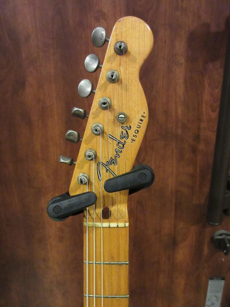 Esquire(非売品) 1952 Fender Esquire “THE BLACKGUARD” - ヴィンテージギター買取り