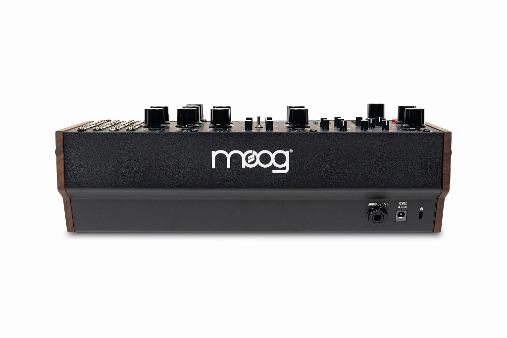 Moog Labyrinth セミモジュラー・パラレル・ジェネレーティブ