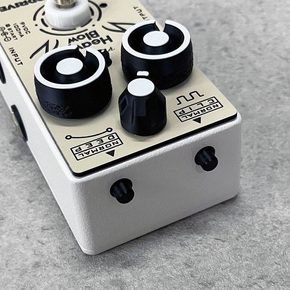 ベース用オーバードライブ Ovaltone Heavy Blow 【ブランド初のベース用オーバードライブ