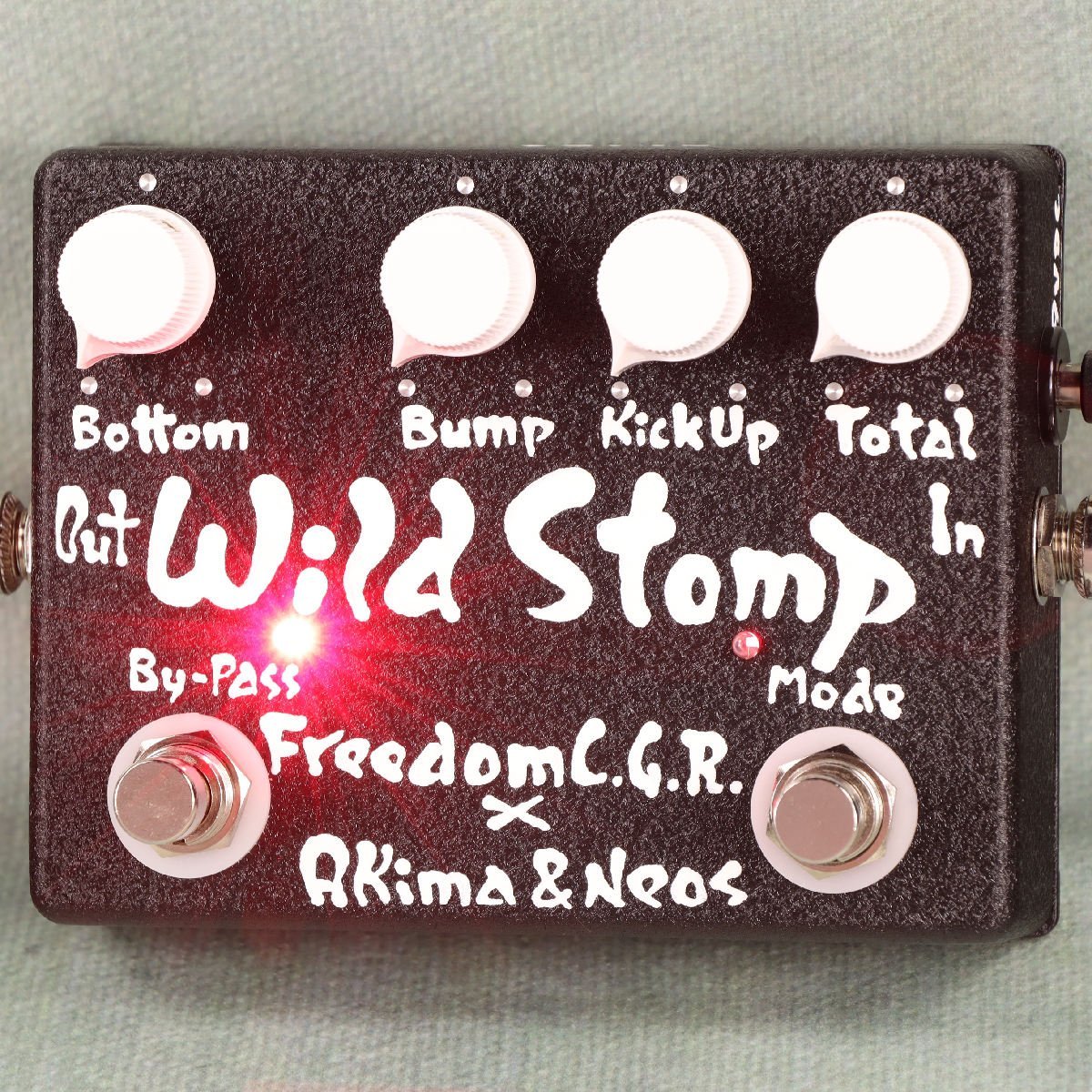 AKIMA&NEOS Wild Stomp Black AN-EF-01 黒 ベース用プリアンプ