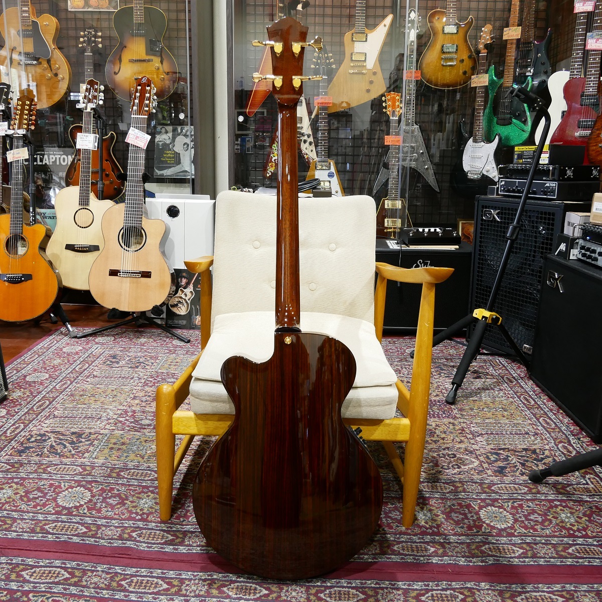 エレアコベースcrews maniac sound EB2400 Limited mqdefault.jpg