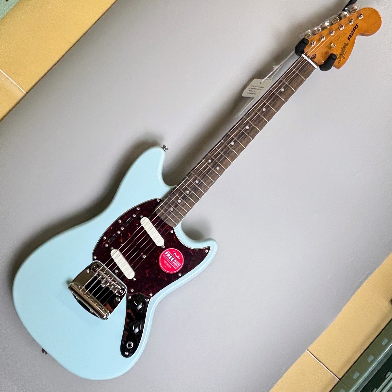 Squier by Fender 【現物画像】 Classic Vibe '60s Mustang Laurel