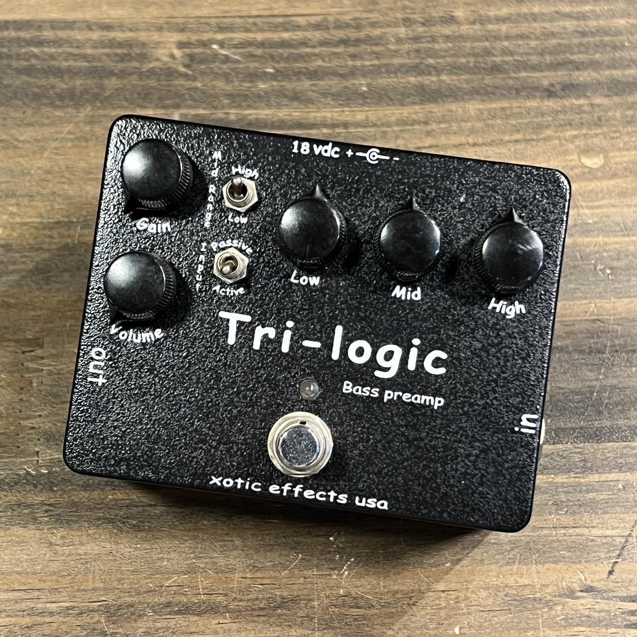 xotic effects Tri-logic 初期型　ベースプリアンプ Xotic Tri-Logic Bass Preamp（中古）【楽器検索デジマート】