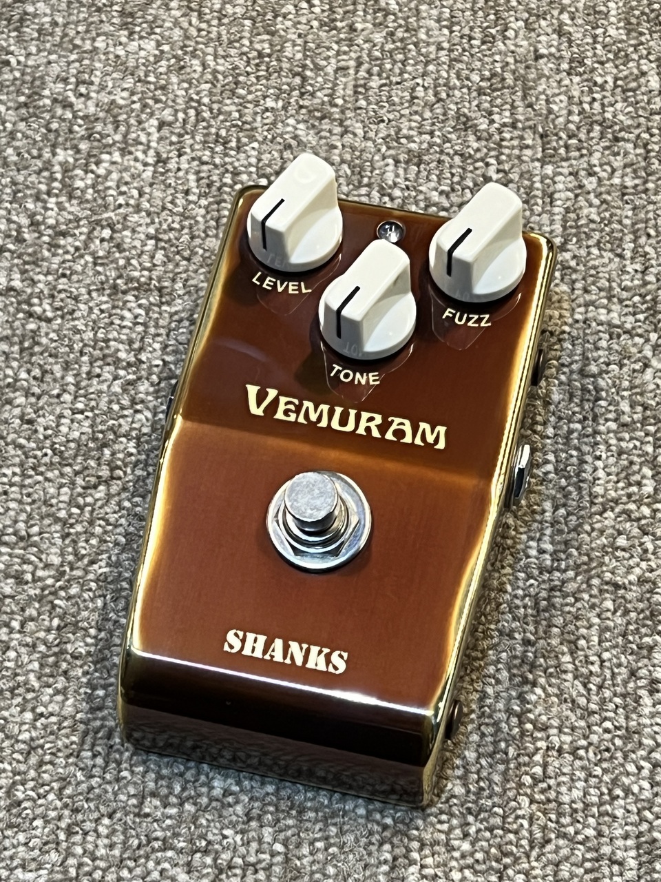 ファーストオーナーですがVemuram shanks ii 2 fuzz tone bender