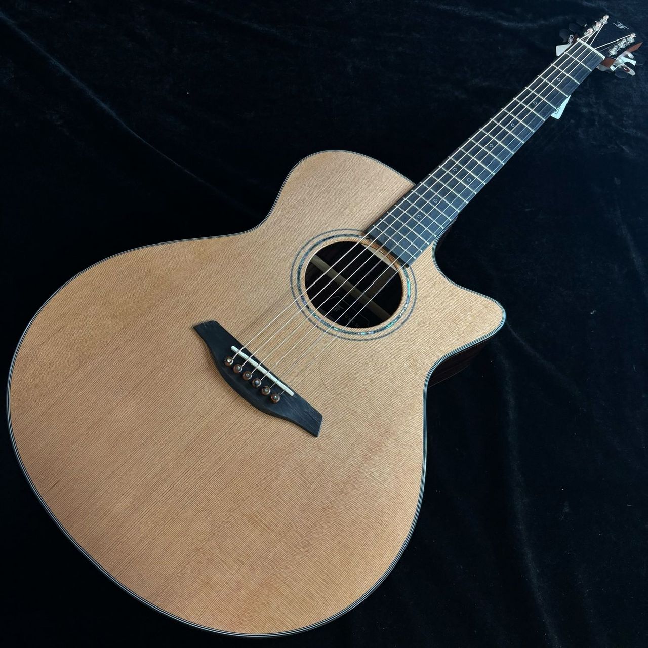 Furch Yellow Gc-CR a アコースティックギター オール単板(新品/送料 Furch Yellow Gc-CR a アコースティックギター オール単板(新品/送料