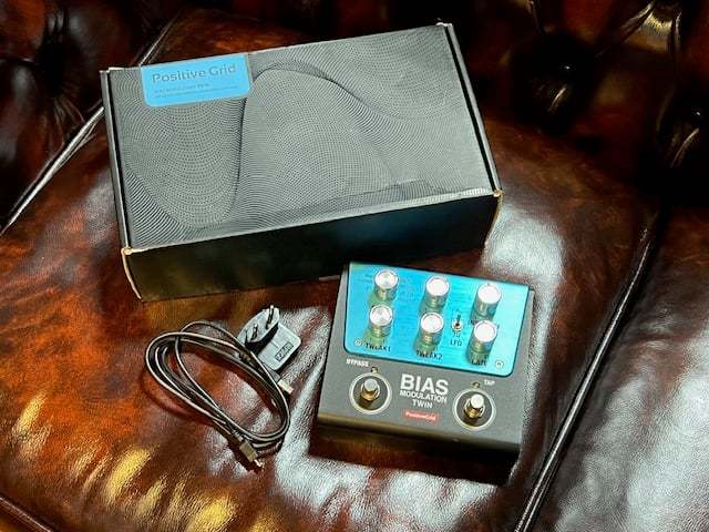 BIAS modulation twin モジュレーション　マルチ Positive Grid BIAS Modulation Twin Modulation Pedal | Sweetwater