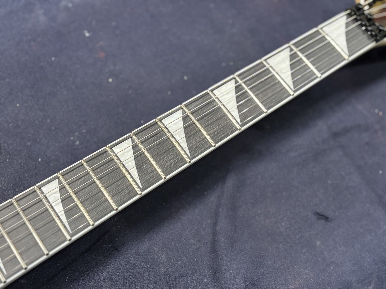 Jackson JS Series Dinky Arch Top JS32Q DKA Transparent Purple