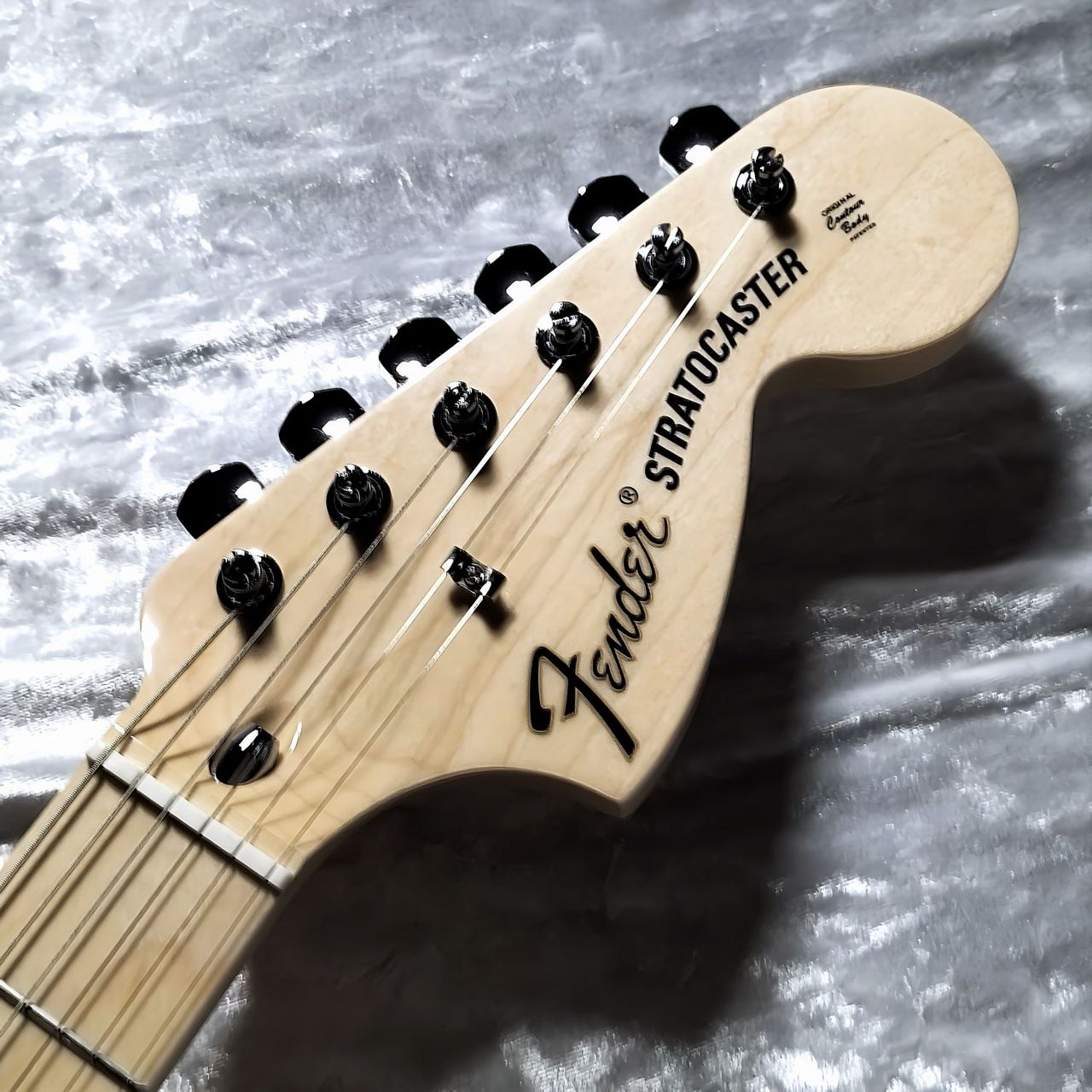 Fender Stratocaster ナチュラル Fender Stratocaster Electric Guitar (1976) – Elderly Instruments