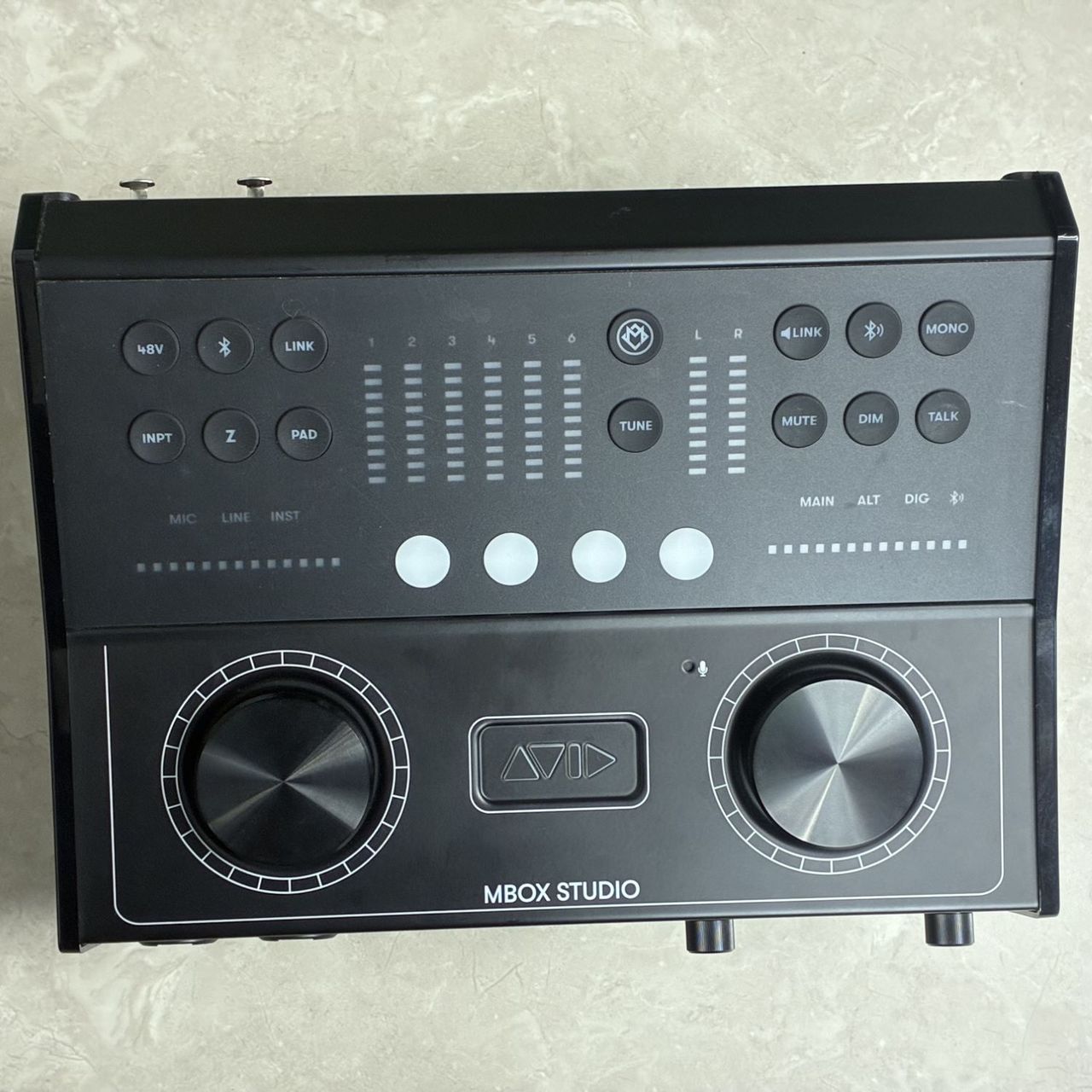 Avid 【数量限定特価】MBOX STUDIO オーディオインターフェイス【現物