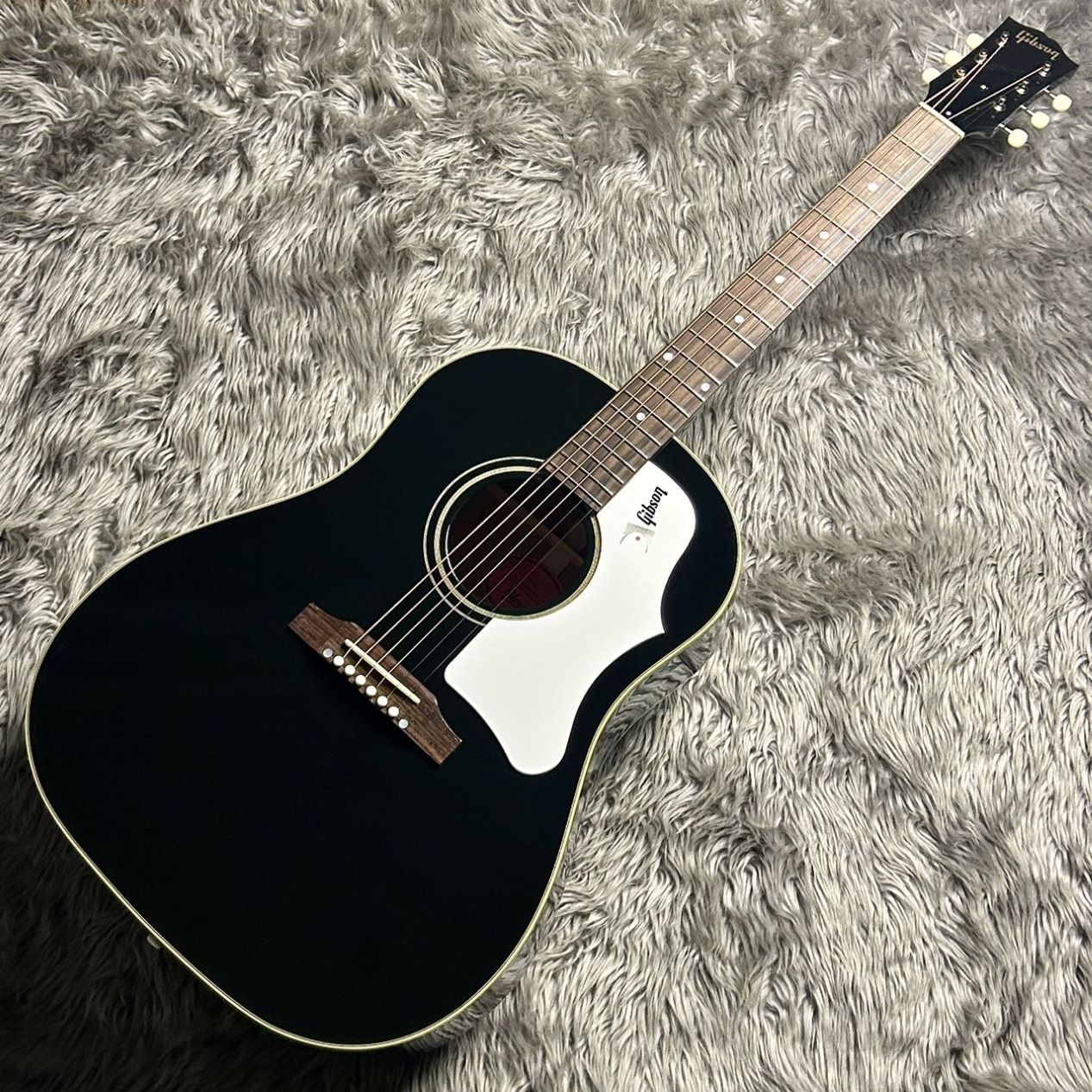 ギブソンJ-45 機材整理のため特価 ギブソンJ-45 機材整理のため特価