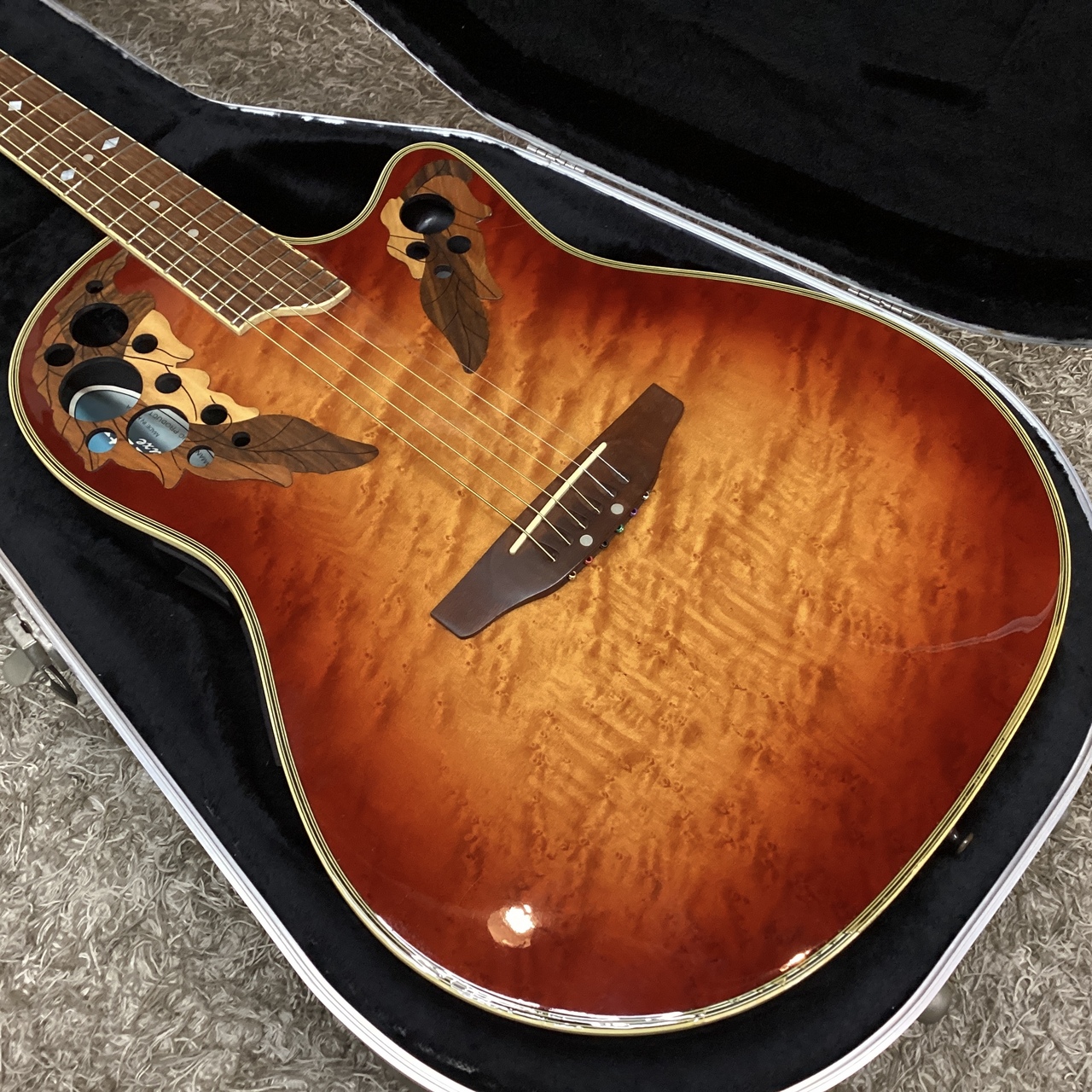 Ovation Celebrity Deluxe CS-257 (オベーション エレアコ)（中古）【楽器検索デジマート】