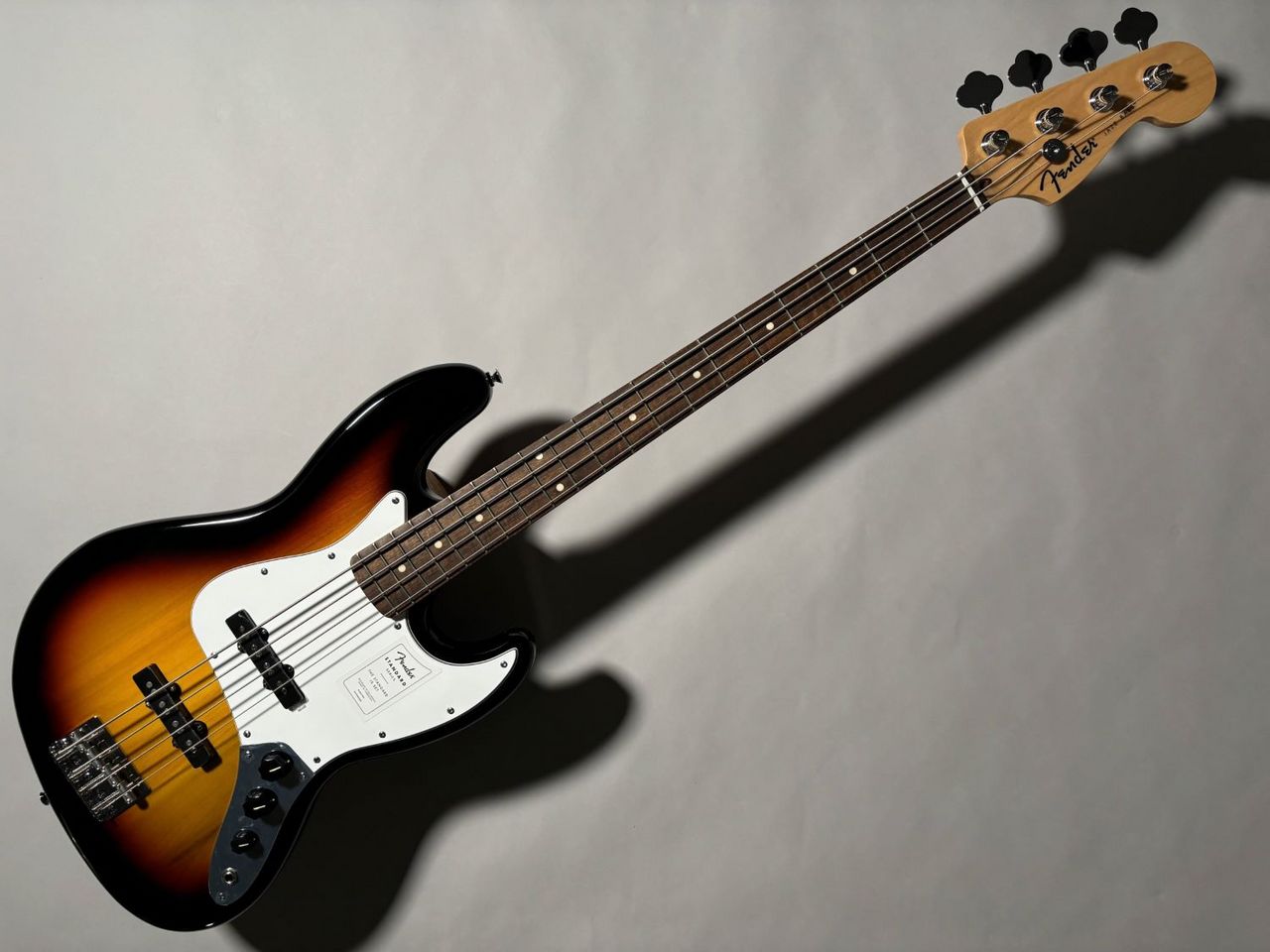 Fender Standard Jazz Bass 3-Color Sunburst エレキベース