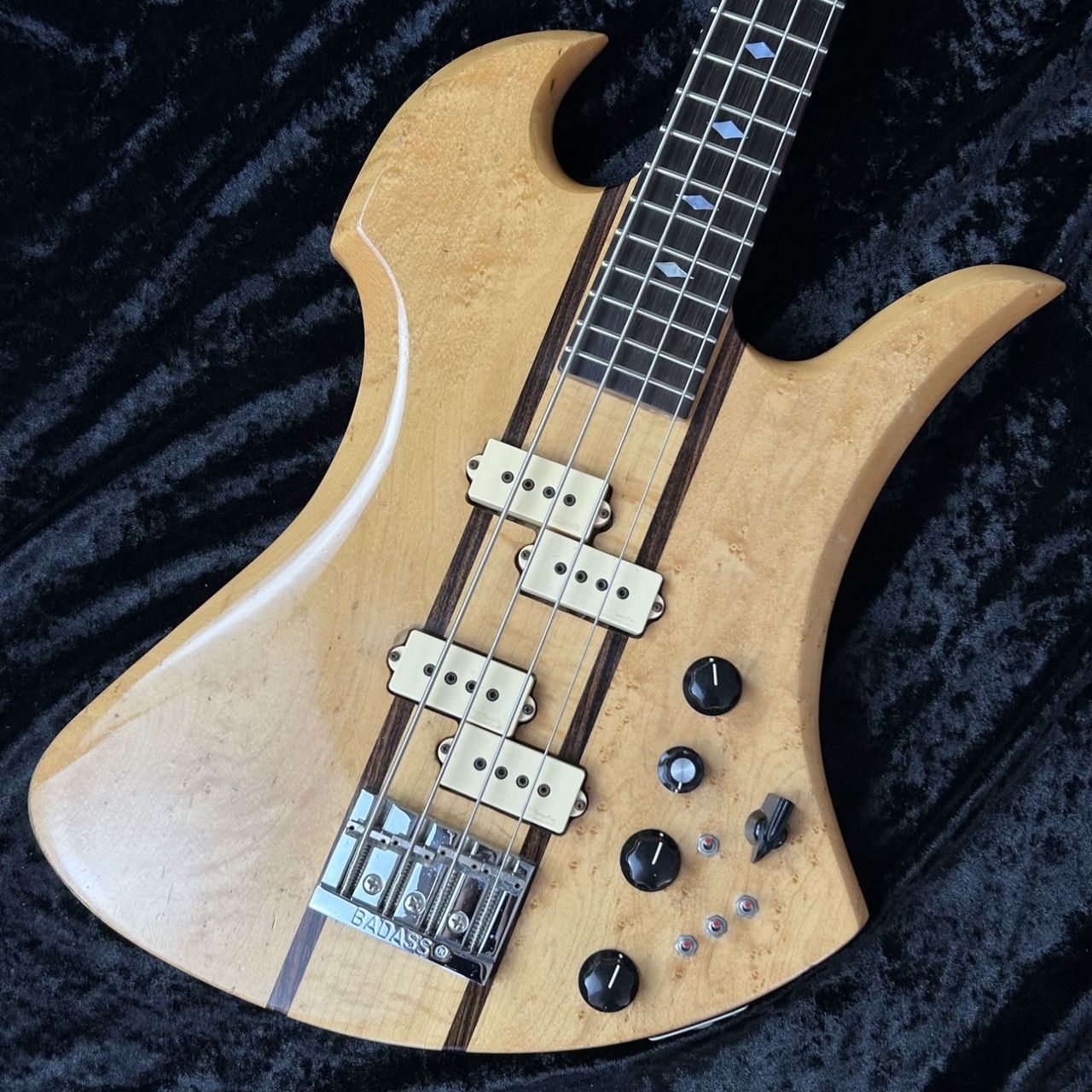 B.C.Rich USA Mockingbird Bass（ビンテージ/送料無料）【楽器検索
