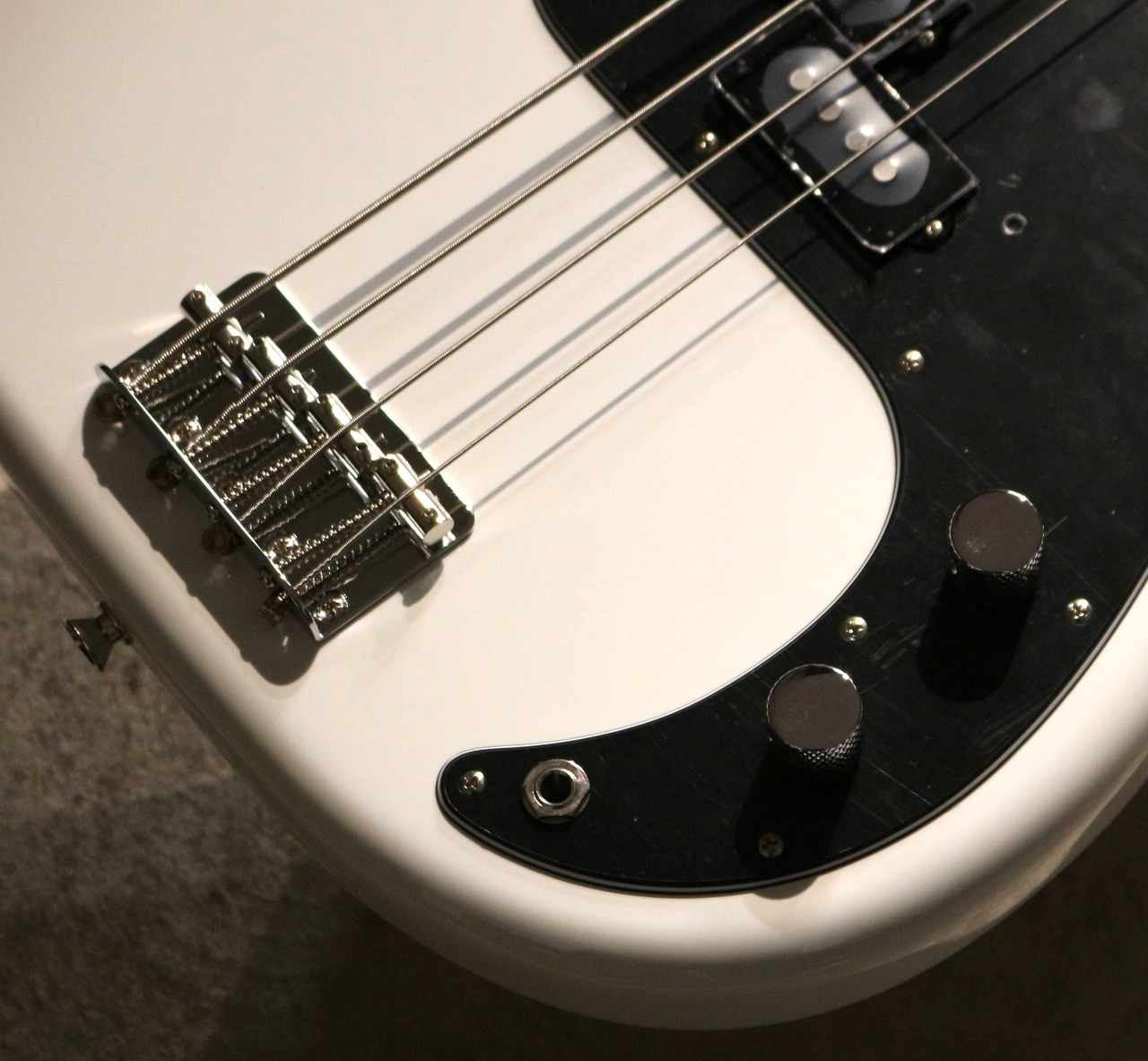Tokai 【漆黒指板】APB-101 -Olympic White- #250377【3.92kg