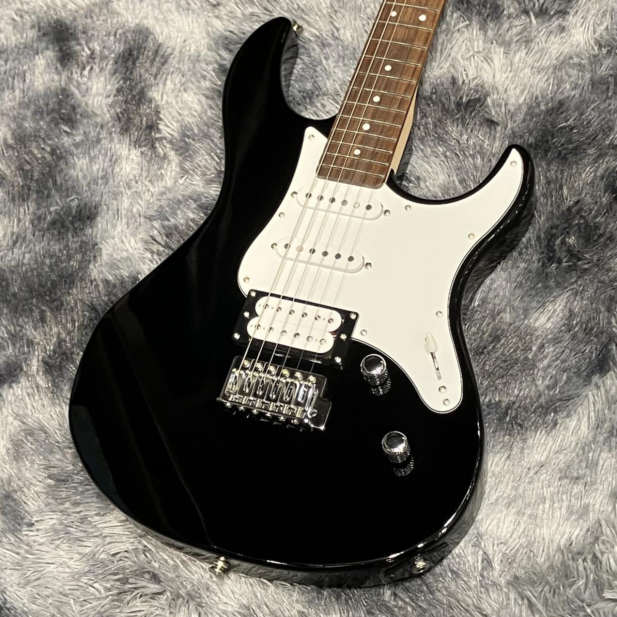 YAMAHA PACIFICA PAC112V ブラック 美品 付属品多数 YAMAHA PACIFICA112V / ブラック(BL)（新品/送料無料）【楽器検索