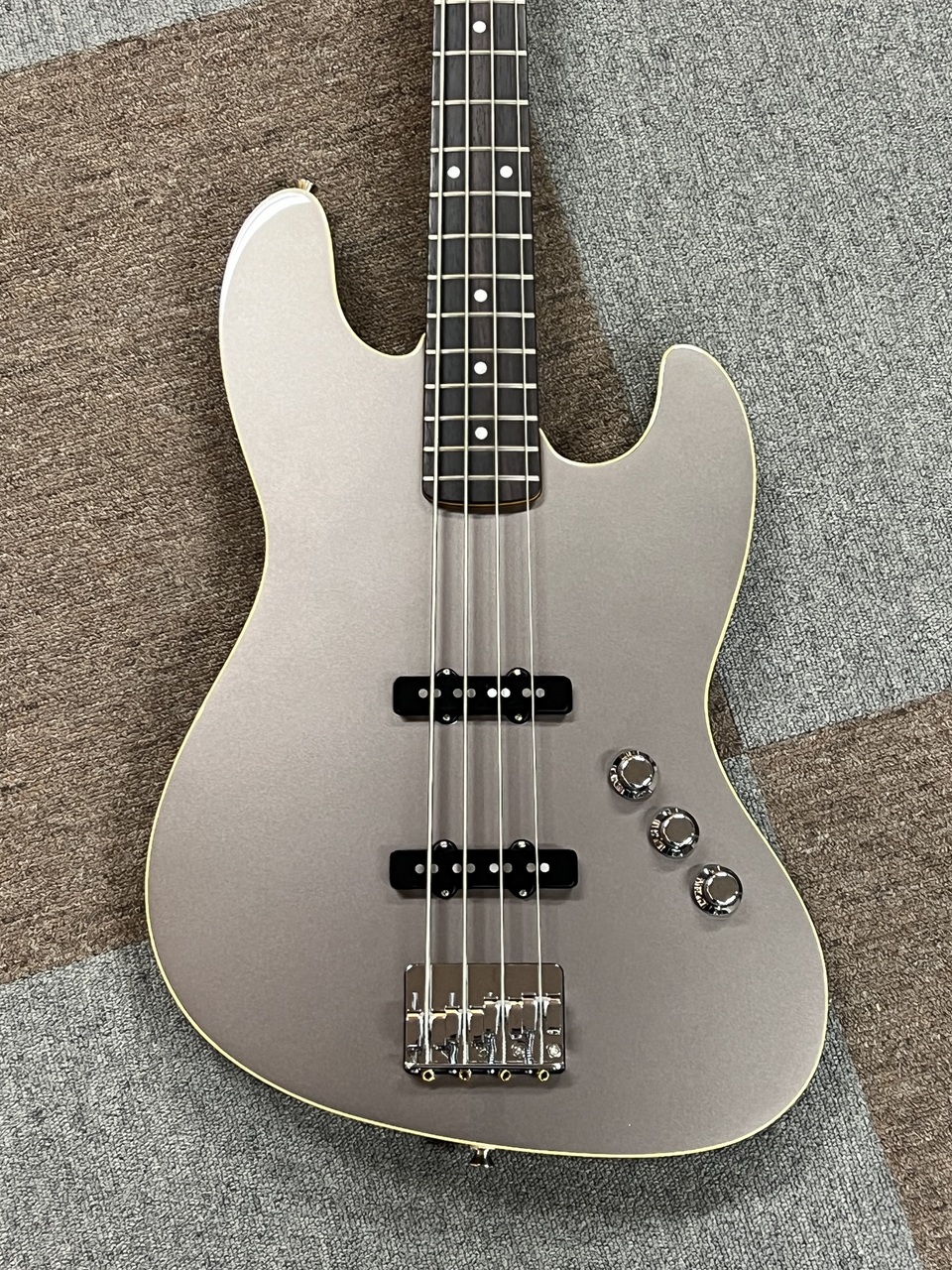 Fender Aerodyne Special Jazz Bass, Rosewood Fingerboard, Dolphin