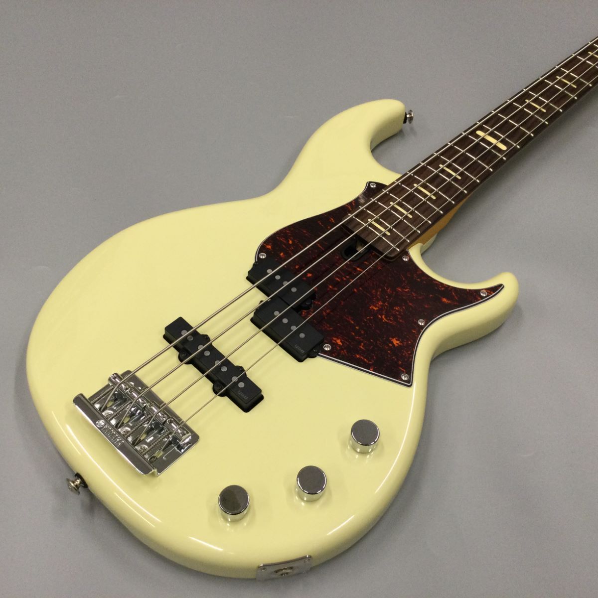 YAMAHA BBP34 Vintage White エレキベース 日本製