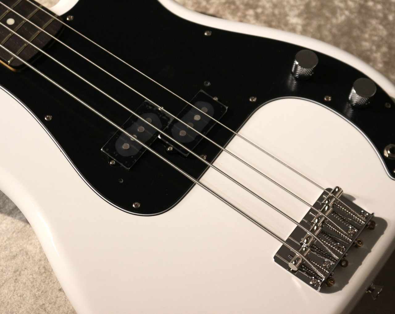 Tokai 【漆黒指板】APB-101 -Olympic White- #250377【3.92kg