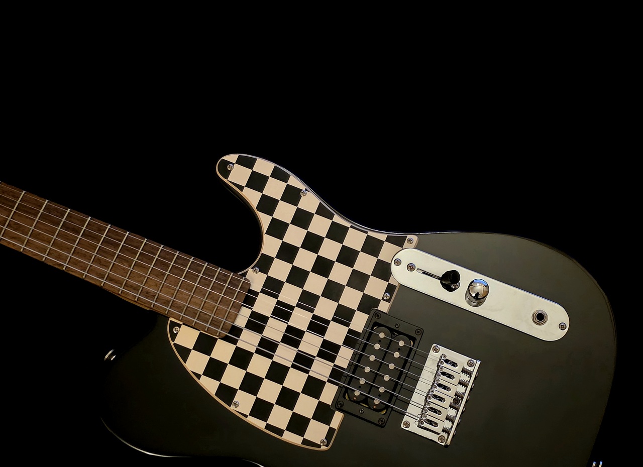 Squier by Fender Avril Lavigne Telecaster （中古）【楽器検索