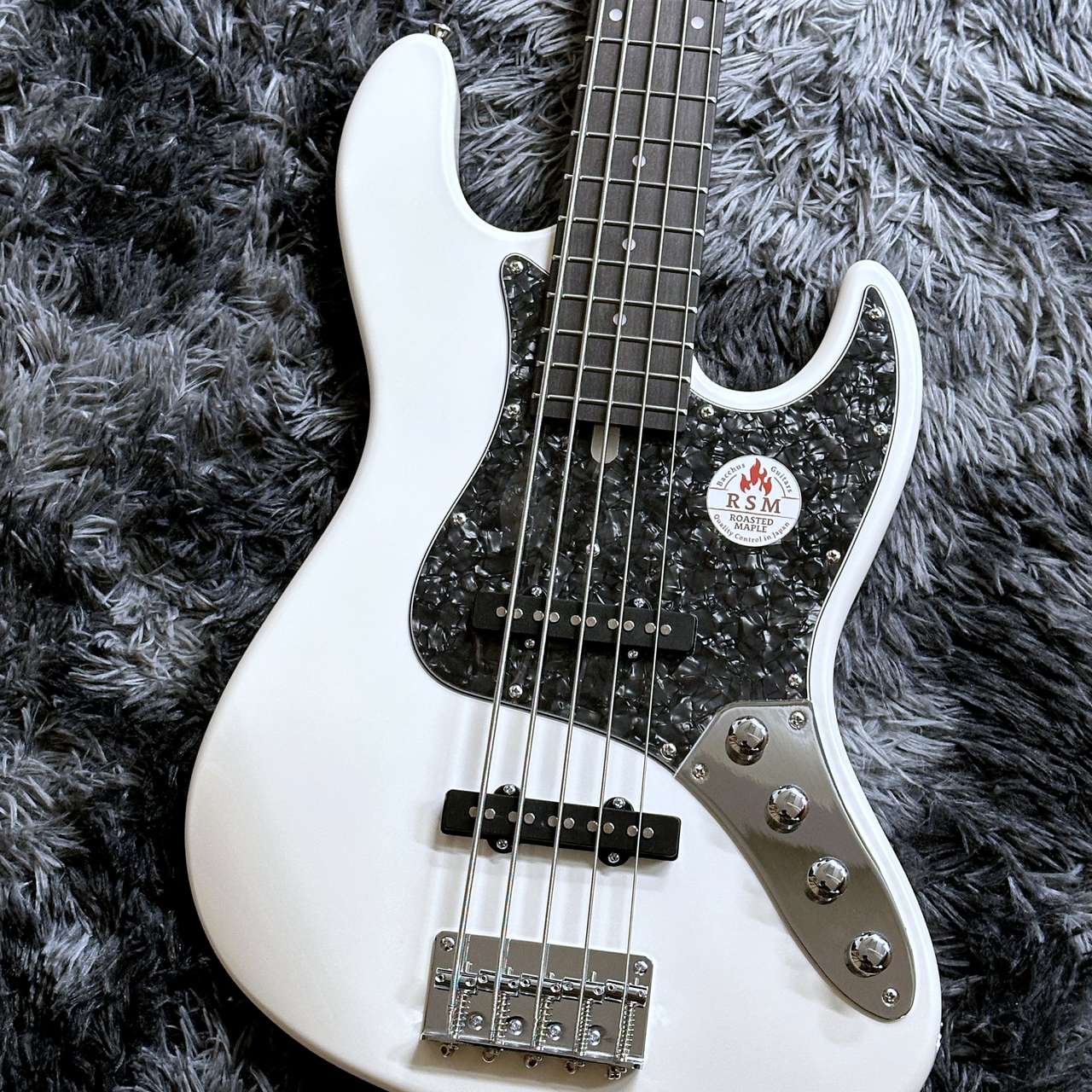 ゆ*き様 Bacchus ホワイト 5弦ベース ゆ*き様 Bacchus ホワイト 5弦ベース バッカス BACCHUS 5弦ベース」の人気