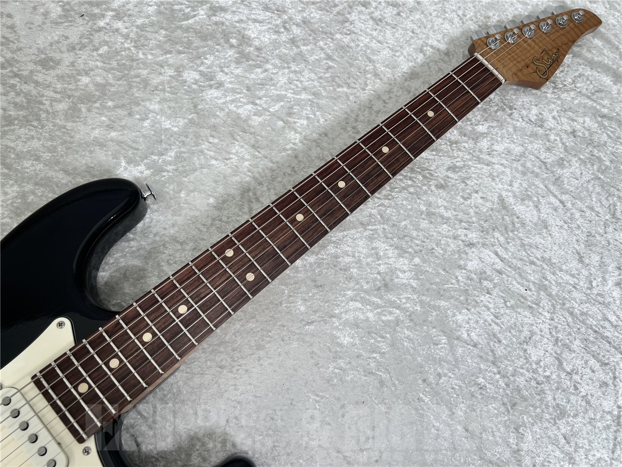 Suhr JE-Line Classic S Antique Roasted Flame Maple(Black)（新品