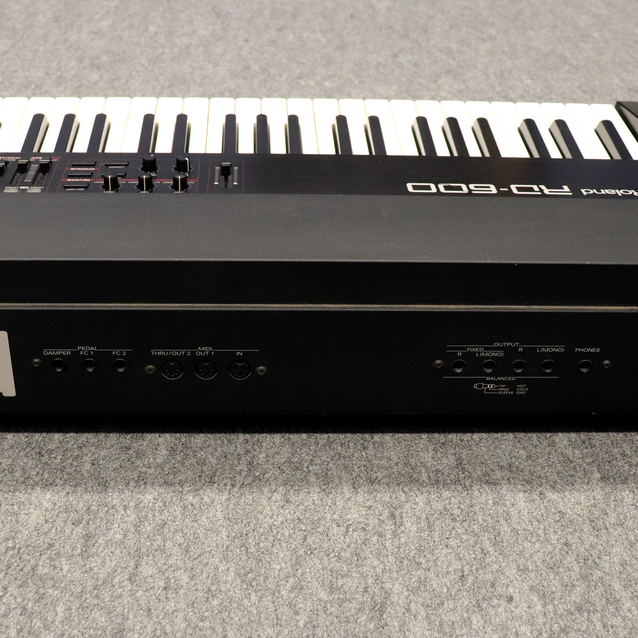 Roland RD-600 w/Stand (YAMAHA LG-100)（中古）【楽器検索デジマート】