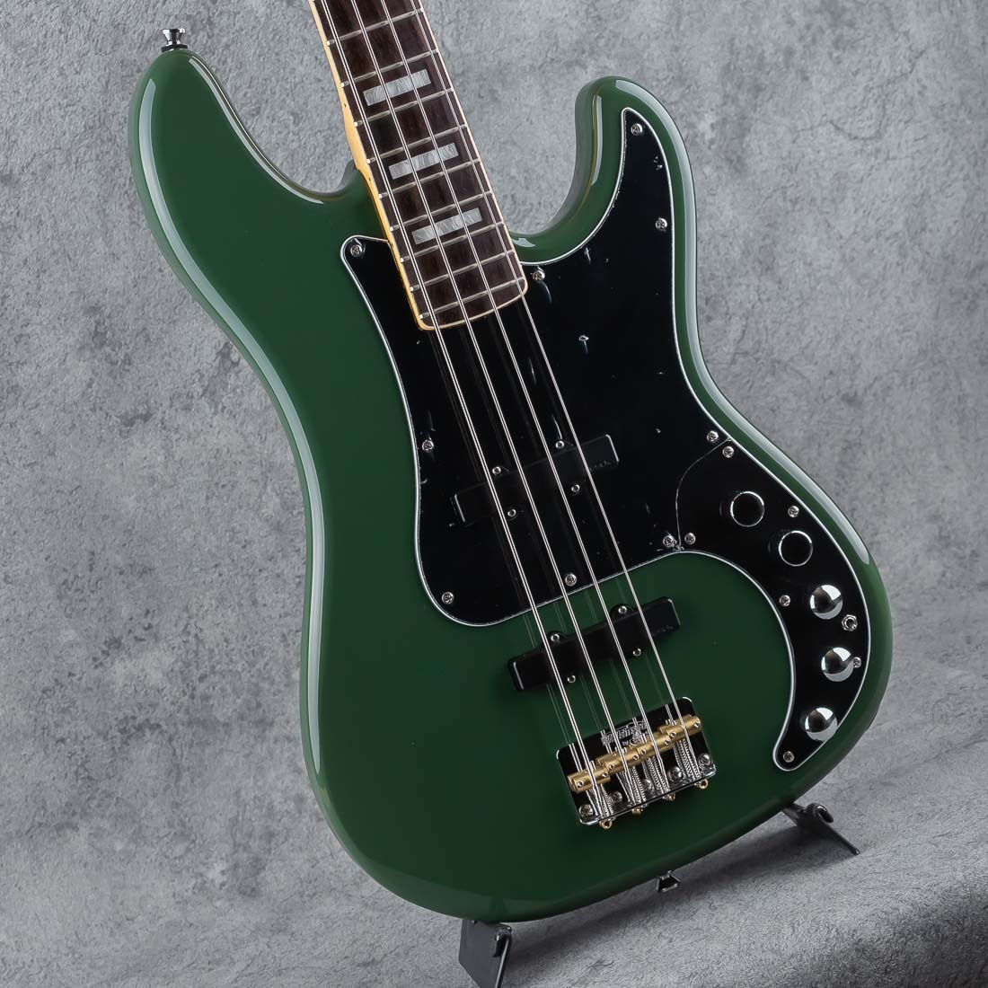BEE WING Standard 4-Strings / ALDER / OLIVE（B級特価）【楽器検索