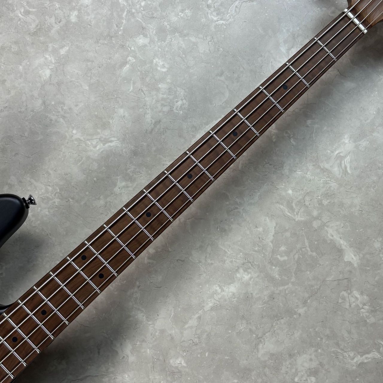 Bacchus WL4-STD/RSM BLK-S エレキベース ジャズべタイプ【現物写真