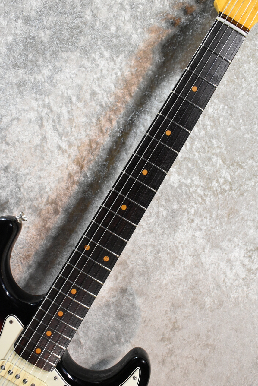Fender American Vintage II 1961 Stratocaster 3-Color Sunburst