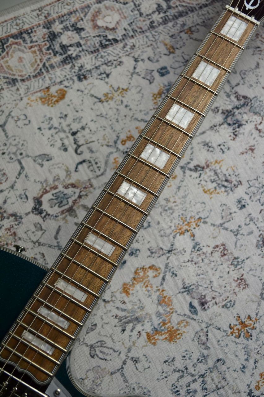 【期間限定お値下げ】Epiphone Emperor 1953 Epiphone Emperor Sized Deluxe Archtop Jazz Guitar