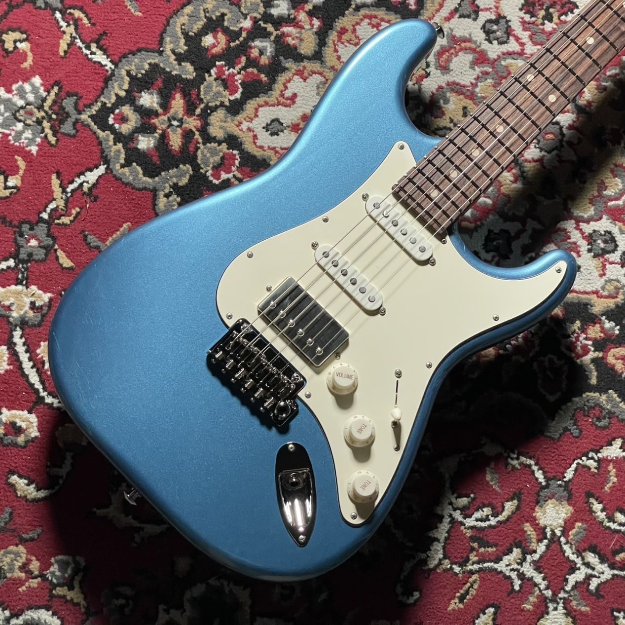 Suhr Classic S Antique Roasted Flame Maple【3.39kg】（新品
