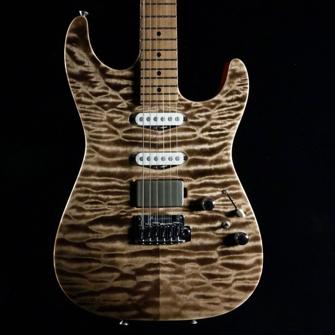 TOM ANDERSON Drop Top Quilt Maple Top Reversed Headstock