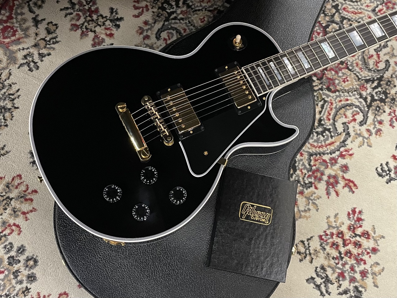 Gibson Custom Shop 【近日入荷!】Les Paul Custom Les Paul Custom W/ Ebony  Fingerboard Gloss(2024年製) （新品/送料無料）【楽器検索デジマート】