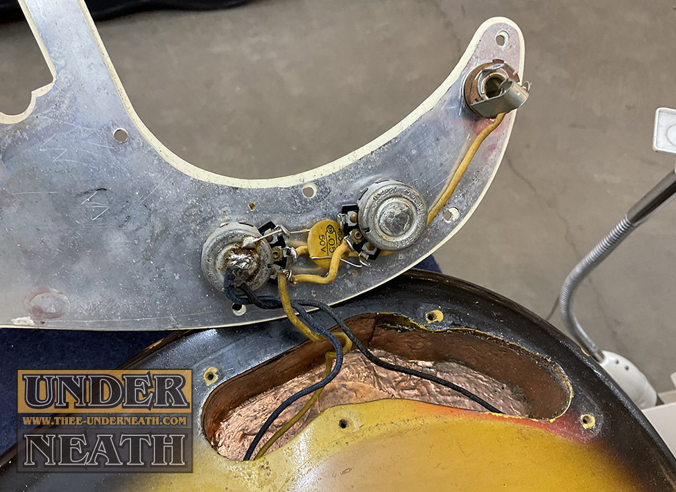 Fender 1966 Precision Bass (SB/R)（ビンテージ）【楽器検索デジマート】