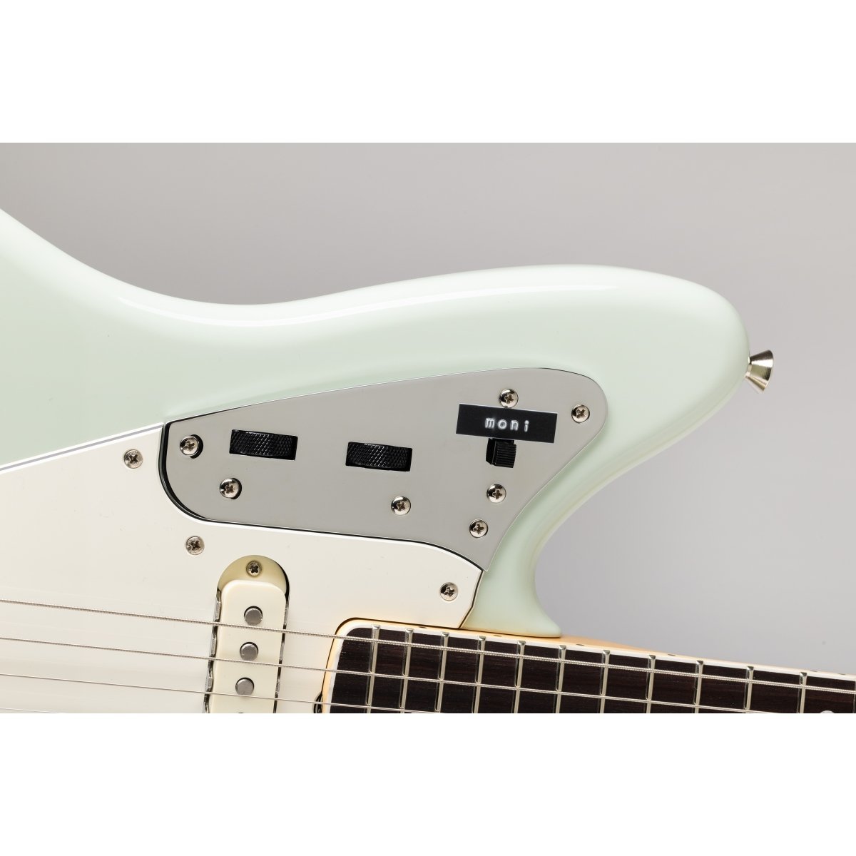 Fender Moeka Shiotsuka Jaguar moni Rosewood Fingerboard Aged Sonic