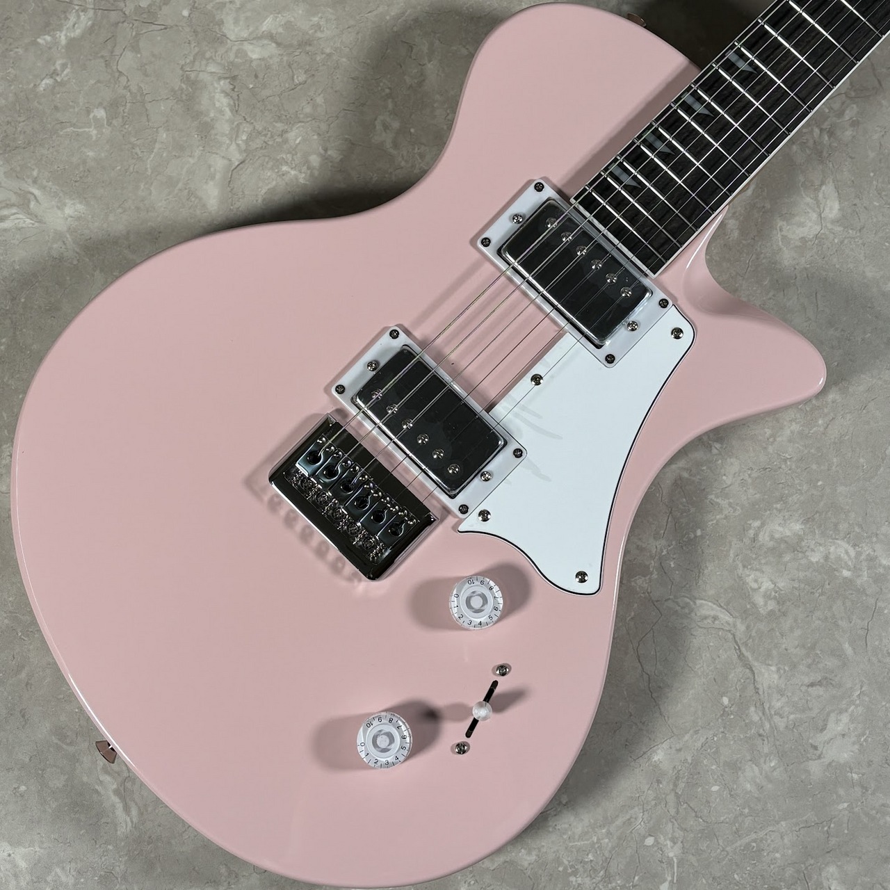 楽器・機材 Bullfighter エレキギター レインボーピンク