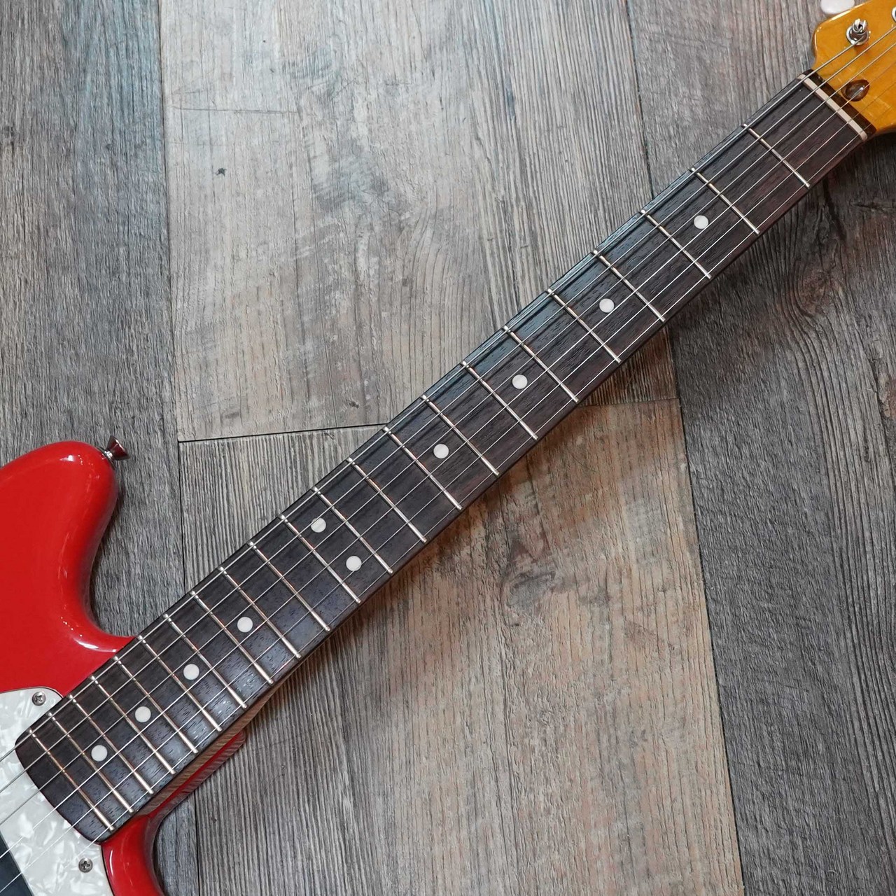 Squier FSR Classic Vibe 60s Stratocaster Fiesta Red